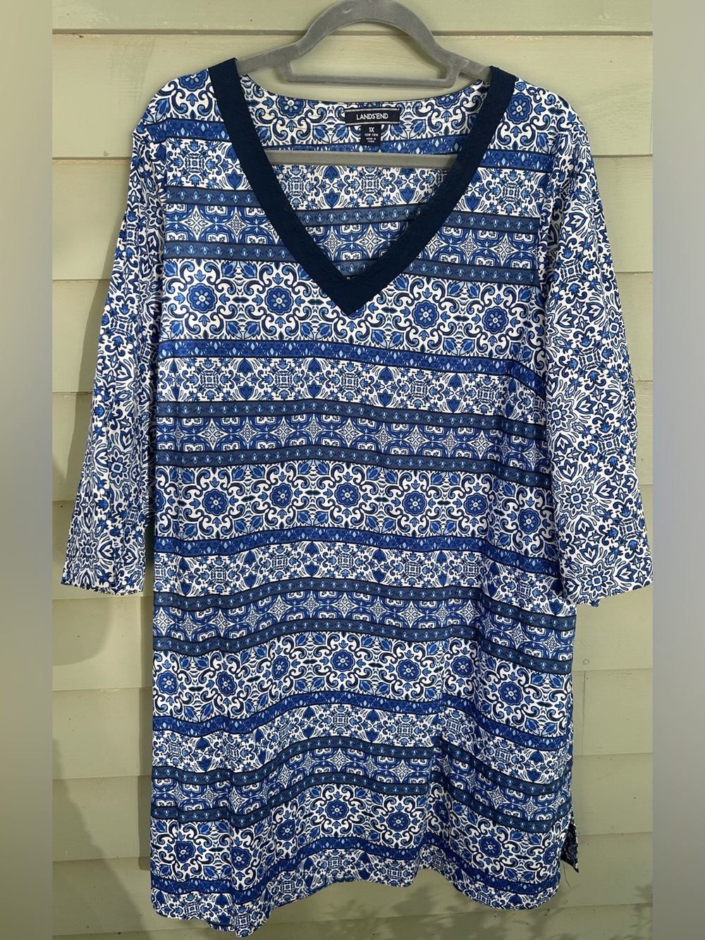 Lands' End Blue & White V-Neck Printed dress/cover upSize 1X